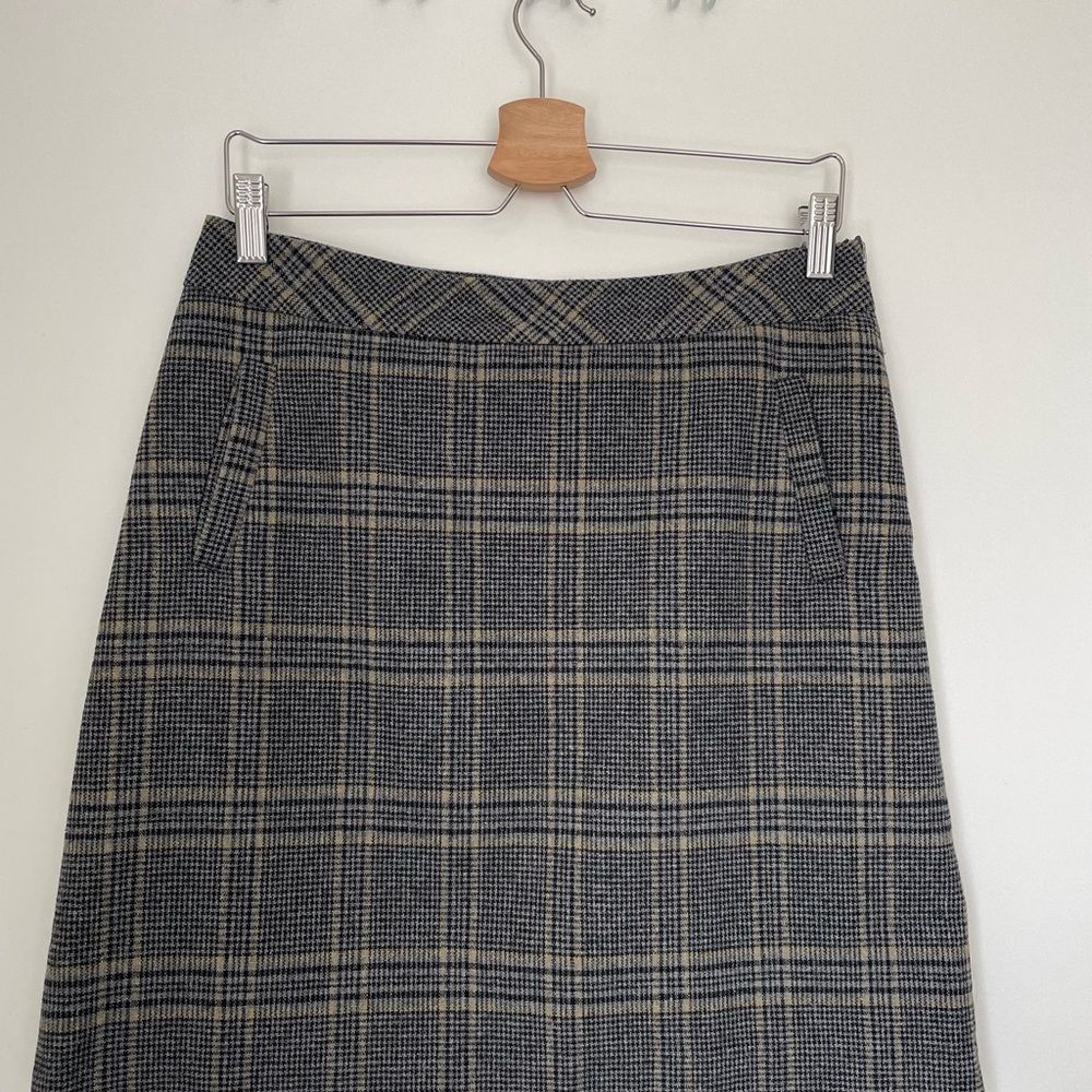 Simons Elegant Black and Tan Plaid Pencil Skirt